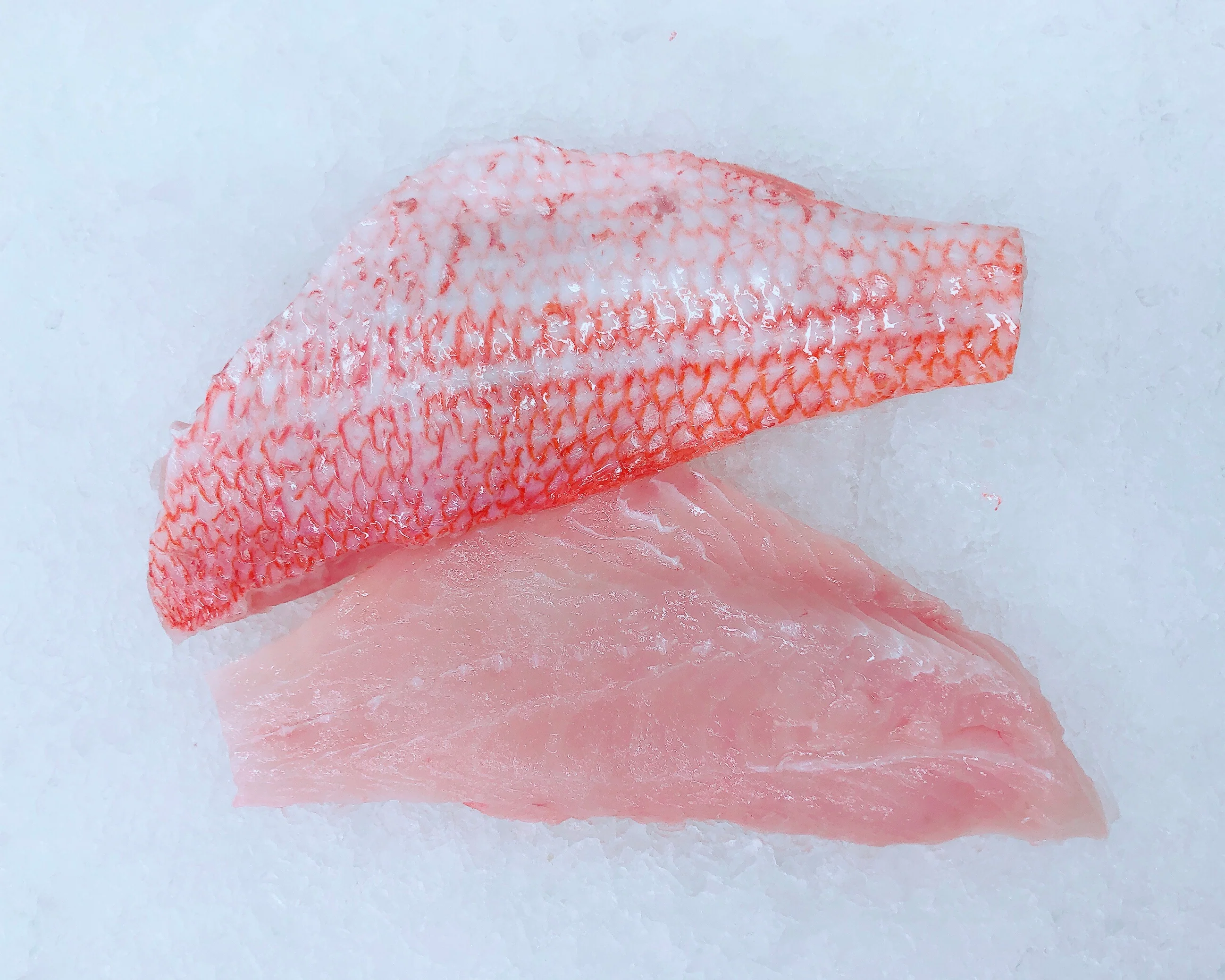 S.A. SNAPPER FILLETS (MIN 500G)