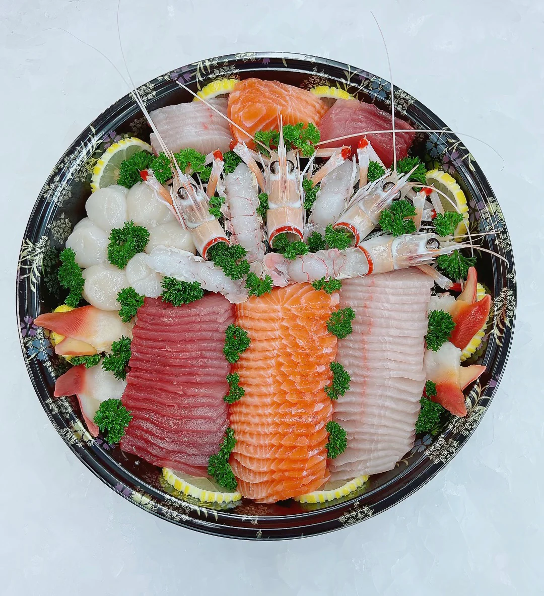 SCAMPI WITH MIXED SASHIMI PLATTER